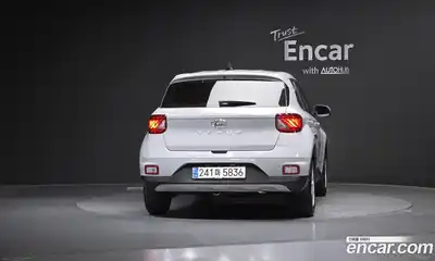 Hyundai Venue 2024 1.6 автомат (гидро), миниатюра 4