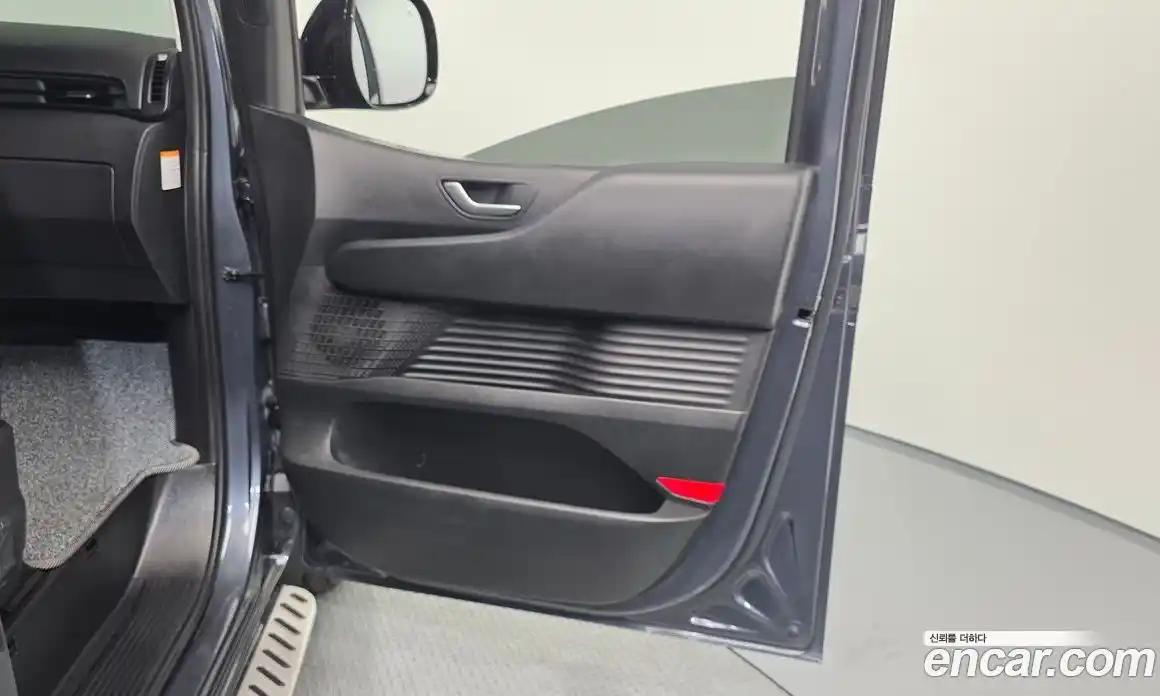 Hyundai Staria 2024 1.6 гидро, фото 15
