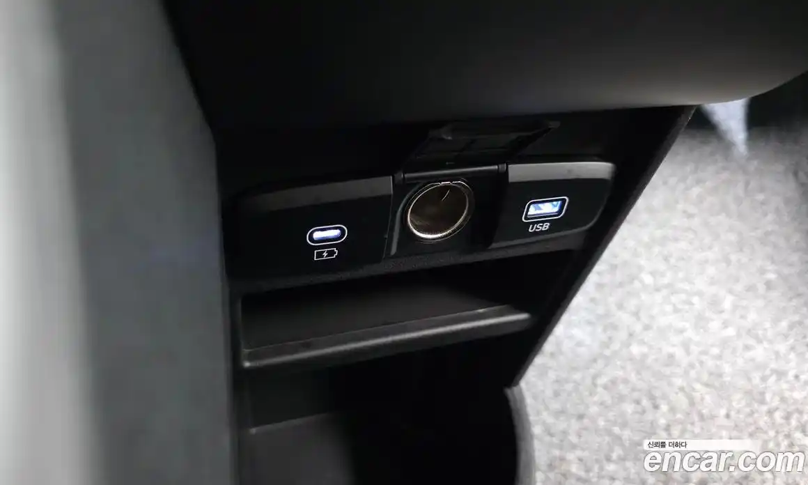 Hyundai Staria 2024 1.6 гидро, фото 20