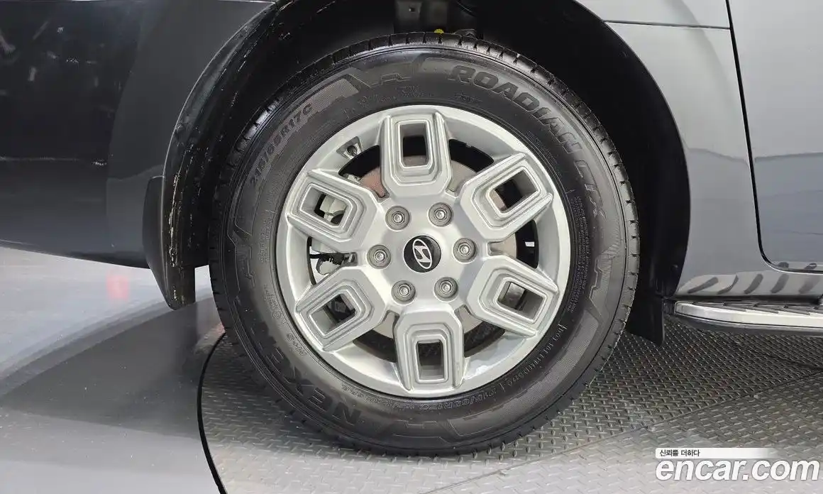 Hyundai Staria 2024 1.6 гидро, фото 5
