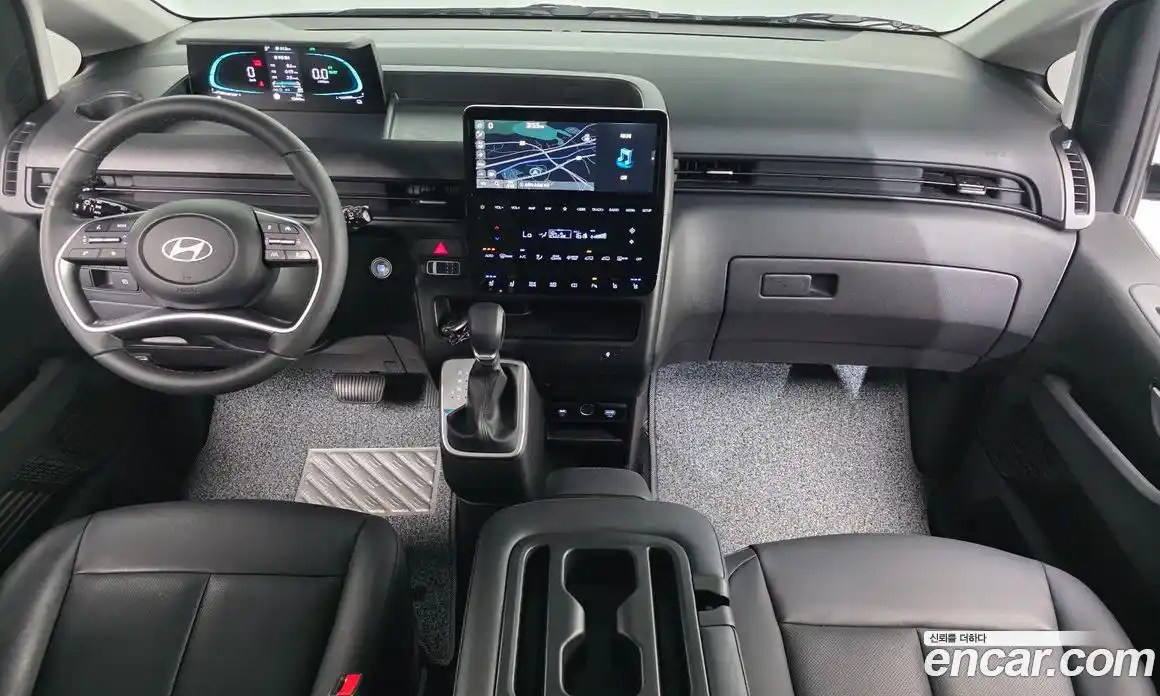 Hyundai Staria 2024 1.6 гидро, фото 10