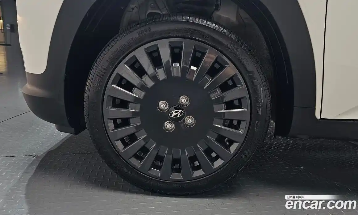 Hyundai Casper 2024 1.0 гидро, фото 4