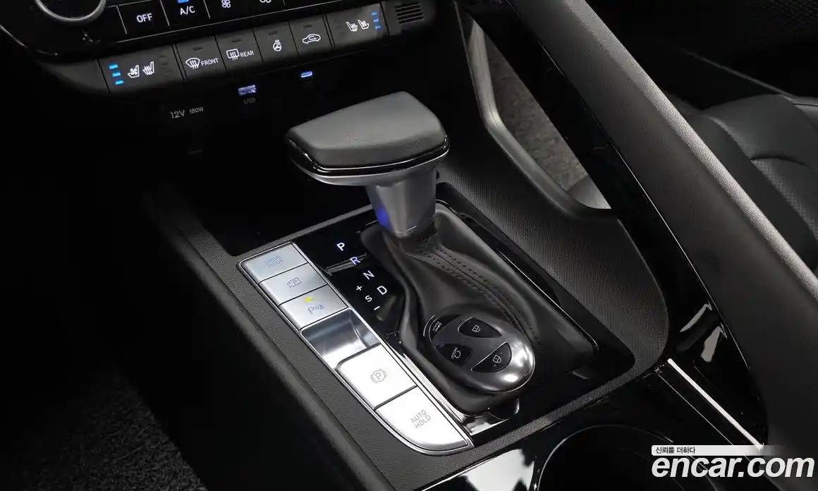 Hyundai Avante 2025 1.6 автомат (гидро), фото 12