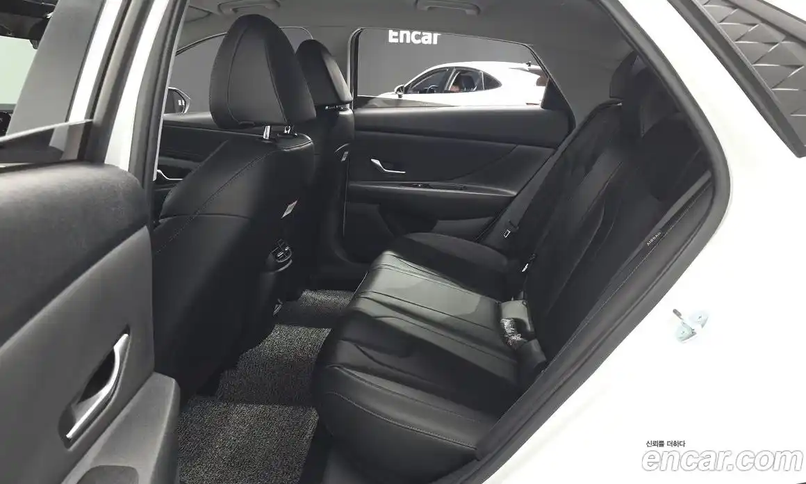 Hyundai Avante 2025 1.6 автомат (гидро), фото 18