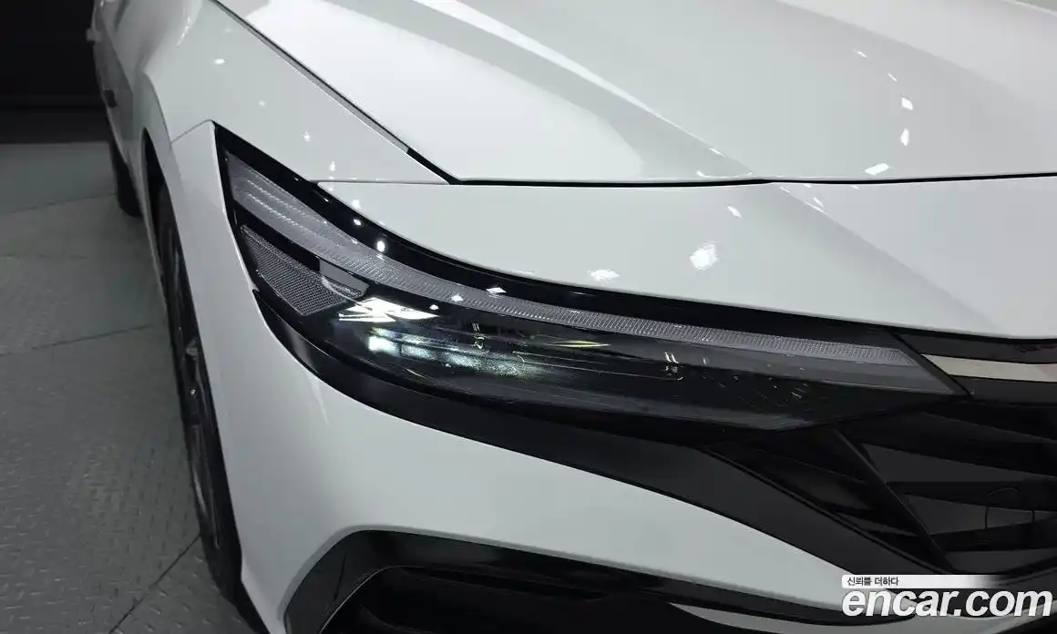 Hyundai Avante 2025 1.6 автомат (гидро), фото 8