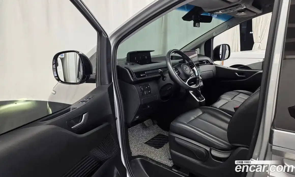 Hyundai Staria 2021 3.5 гидро, фото 13