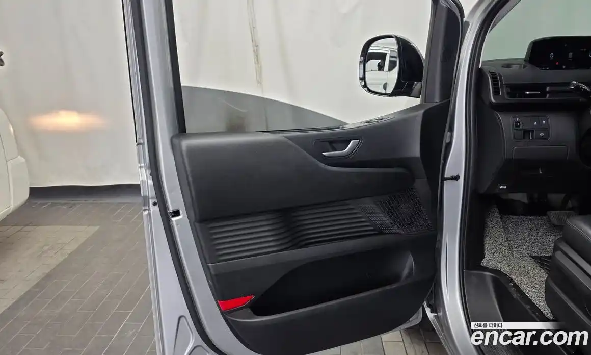 Hyundai Staria 2021 3.5 гидро, фото 14
