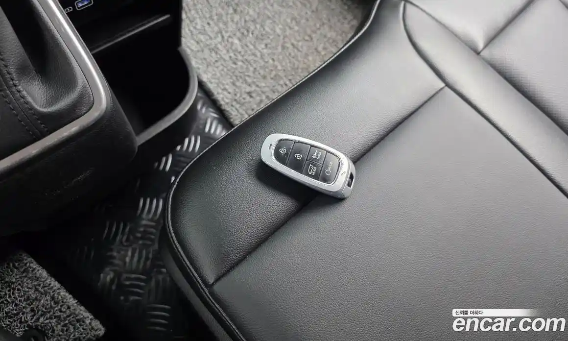 Hyundai Staria 2021 3.5 гидро, фото 28