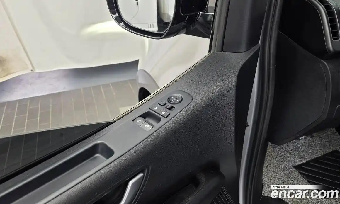 Hyundai Staria 2021 3.5 гидро, фото 31