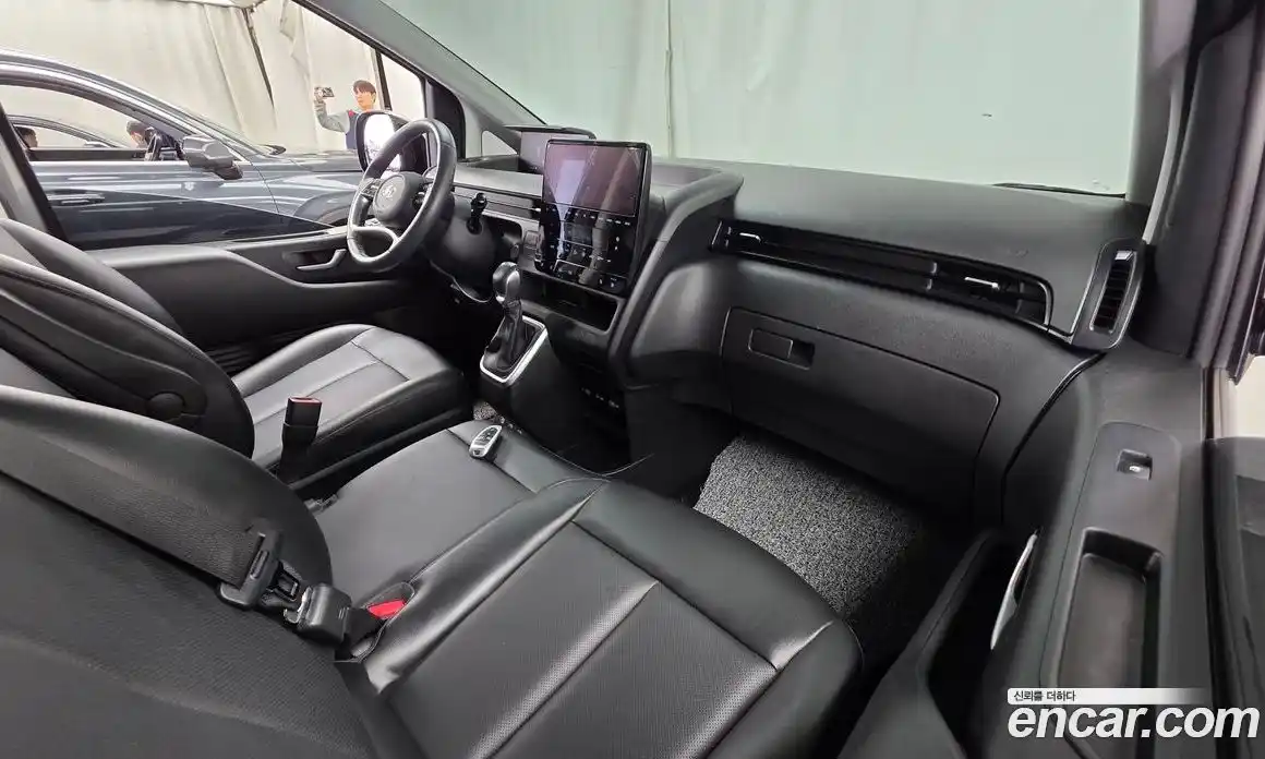 Hyundai Staria 2021 3.5 гидро, фото 10