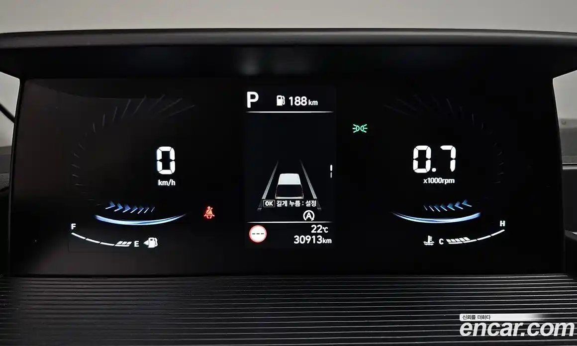 Hyundai Staria 2024 2.2 гидро, фото 11