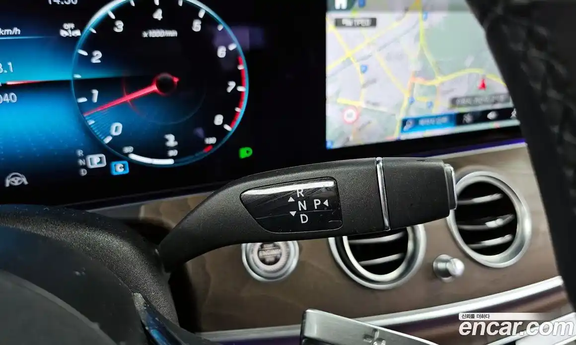 Mercedes-Benz E-Class 2022 2.0 автомат (гидро), фото 12
