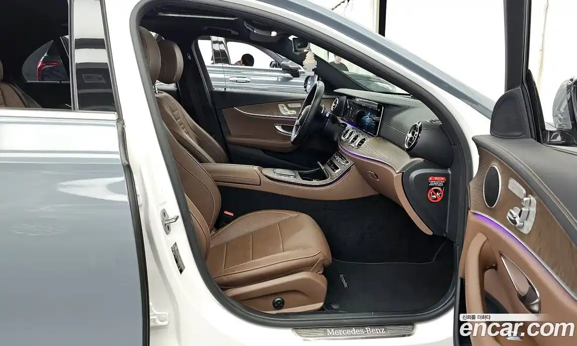 Mercedes-Benz E-Class 2022 2.0 автомат (гидро), фото 17