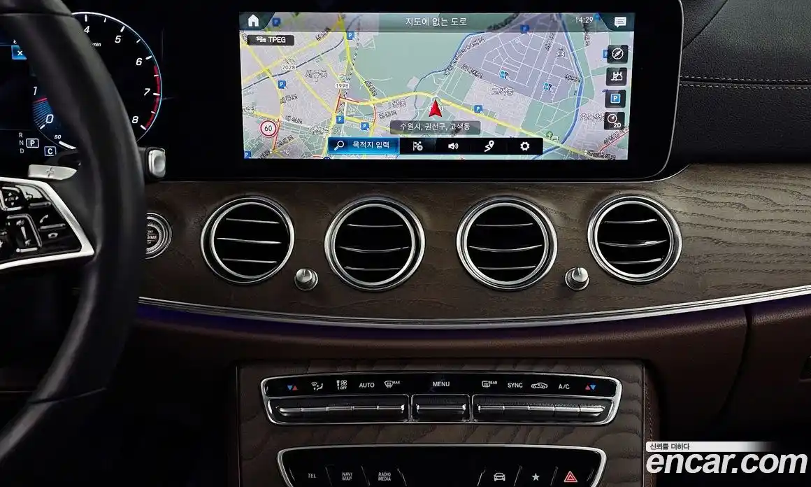 Mercedes-Benz E-Class 2022 2.0 автомат (гидро), фото 20