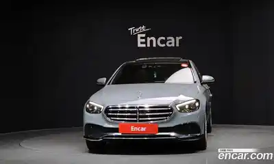 Mercedes-Benz E-Class 2022 2.0 автомат (гидро), миниатюра 3