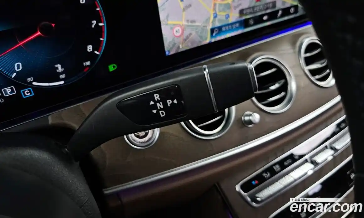 Mercedes-Benz E-Class 2022 2.0 автомат (гидро), фото 34
