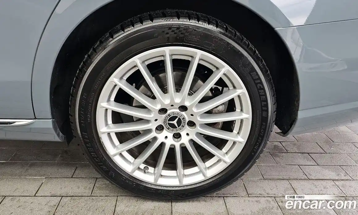 Mercedes-Benz E-Class 2022 2.0 автомат (гидро), фото 5