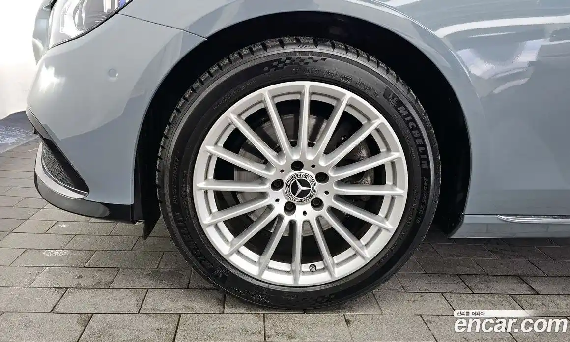 Mercedes-Benz E-Class 2022 2.0 автомат (гидро), фото 7