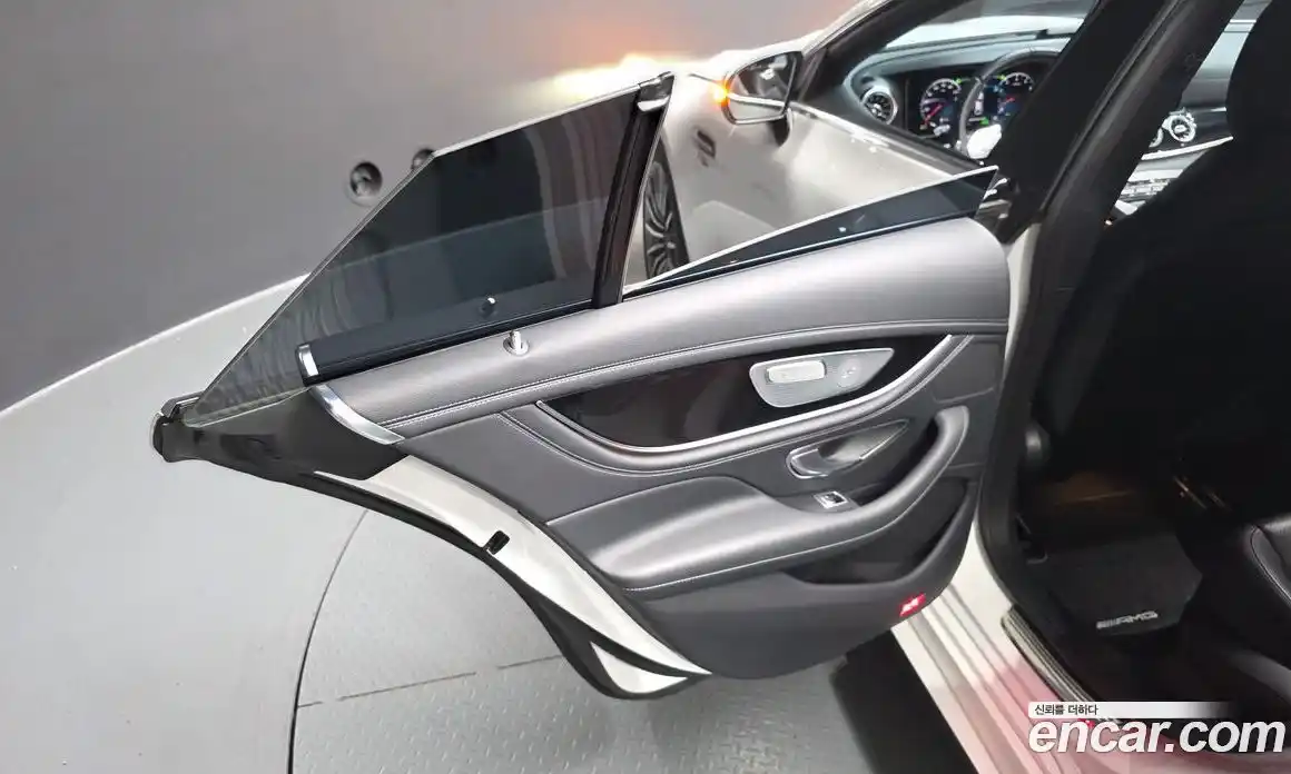 Mercedes-Benz AMG GT 2021 3.0 гидро, фото 15