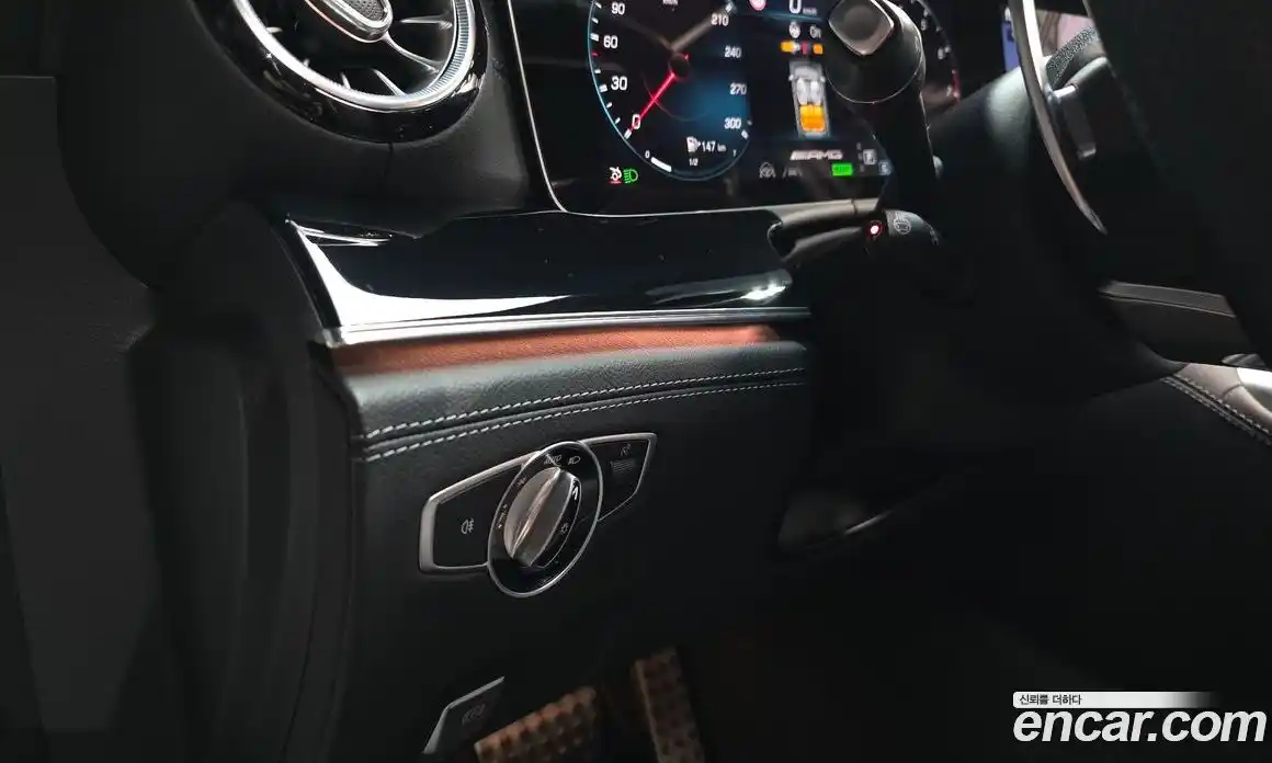 Mercedes-Benz AMG GT 2021 3.0 гидро, фото 38