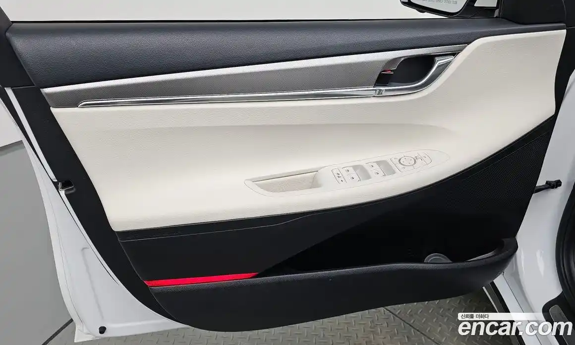 Hyundai Grandeur 2022 2.5 автомат (гидро), фото 13