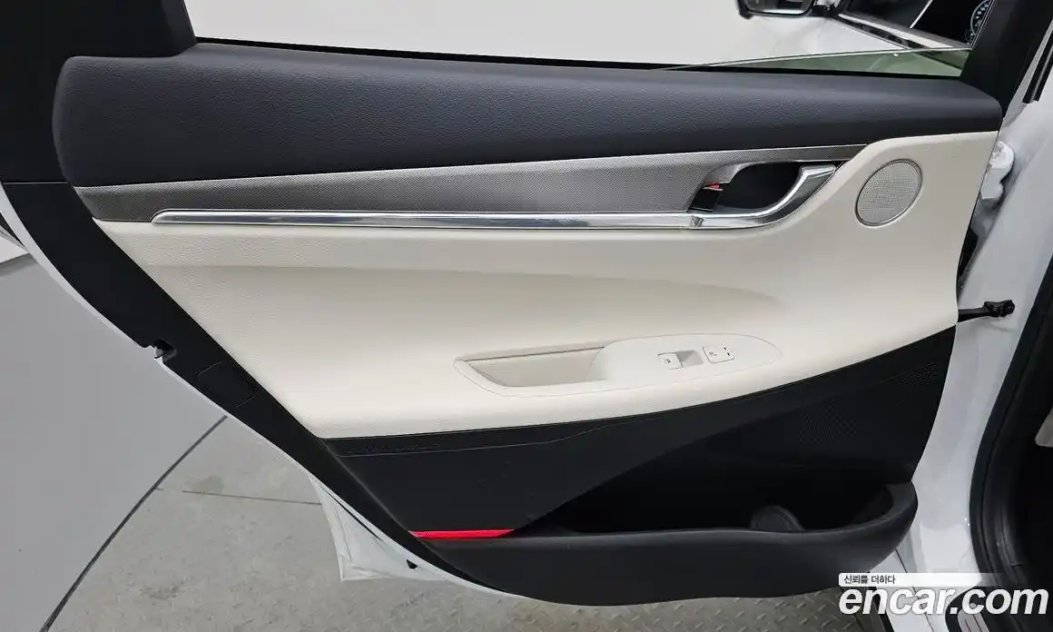 Hyundai Grandeur 2022 2.5 автомат (гидро), фото 14