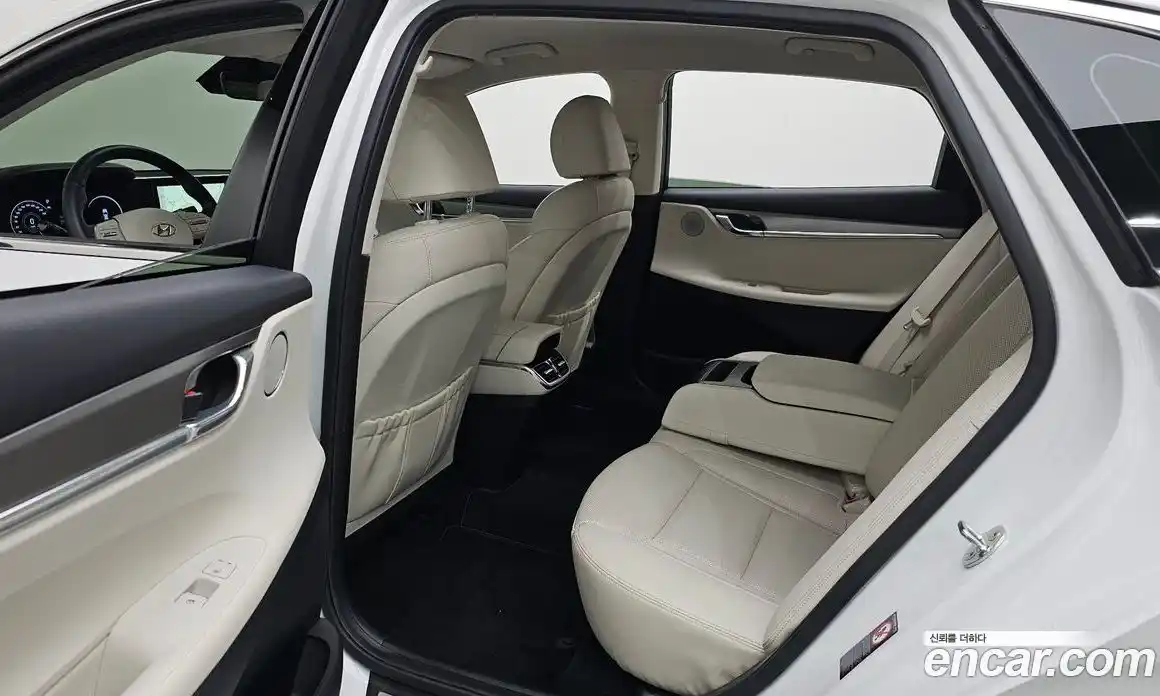 Hyundai Grandeur 2022 2.5 автомат (гидро), фото 15