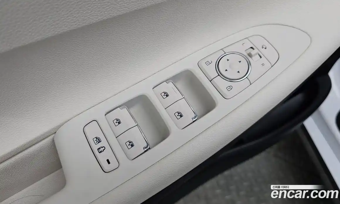 Hyundai Grandeur 2022 2.5 автомат (гидро), фото 25