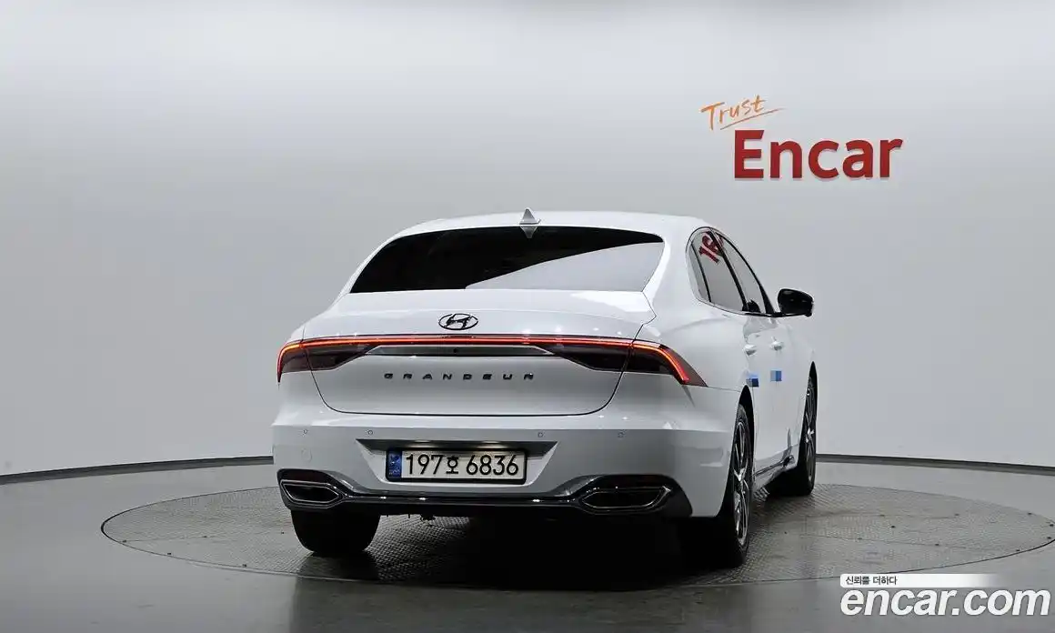 Hyundai Grandeur 2022 2.5 автомат (гидро), фото 3