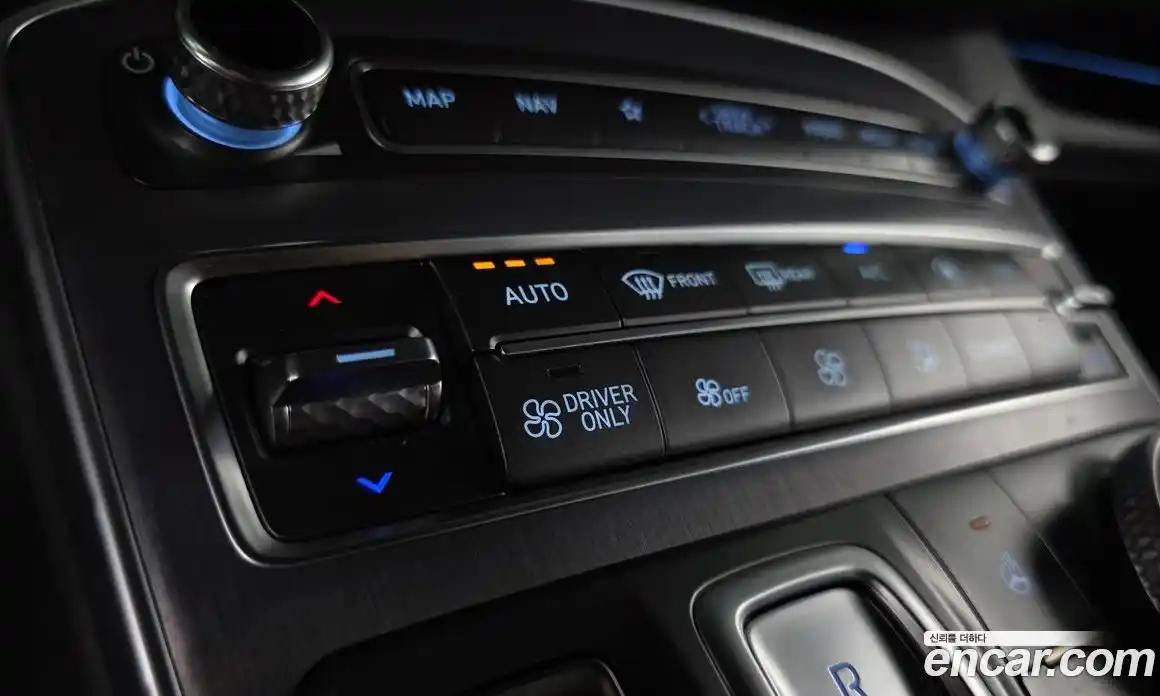 Hyundai Santa Fe 2021 1.6 гидро, фото 18