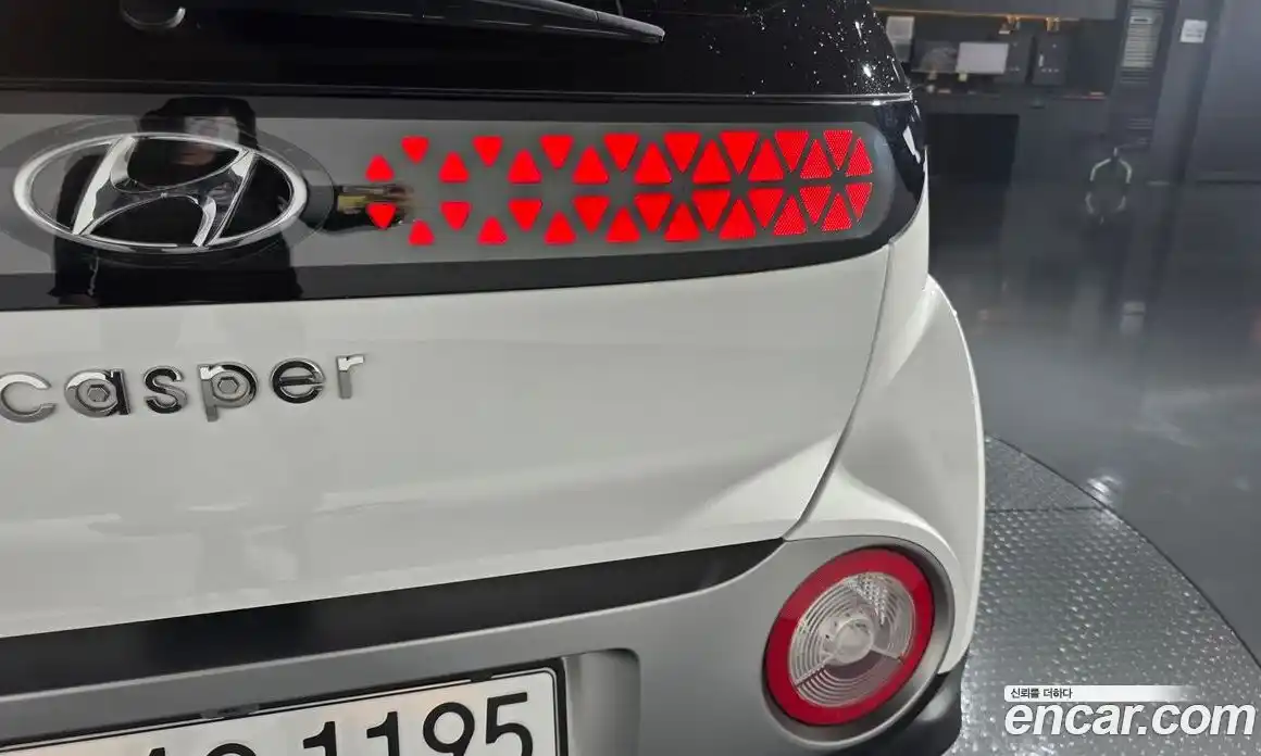 Hyundai Casper 2022 1.0 гидро, фото 9