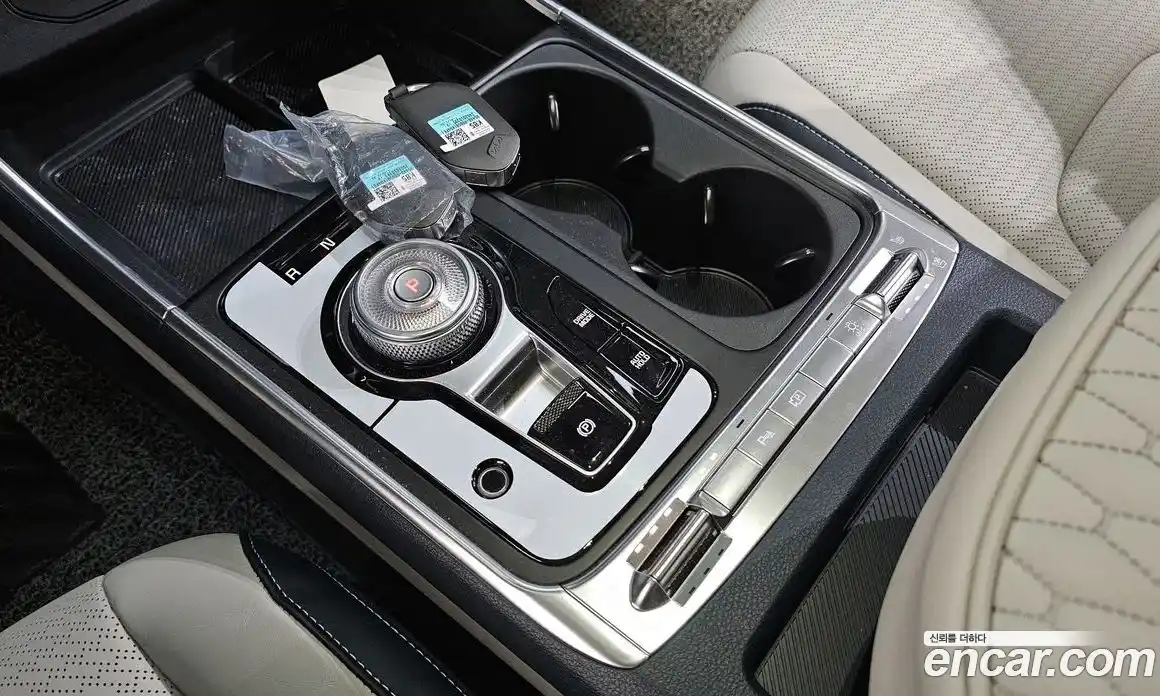 Kia Carnival 2024 1.6 автомат (гидро), фото 9