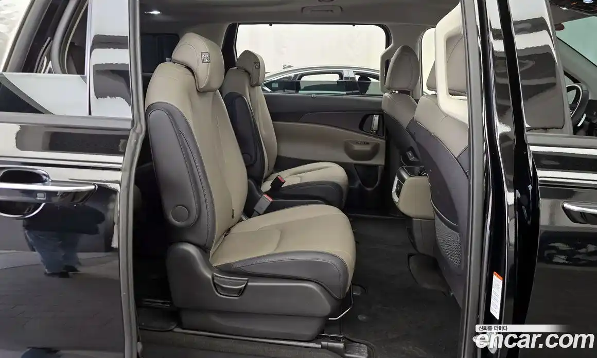 Kia Carnival 2024 3.5 автомат (гидро), фото 17