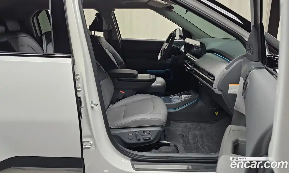 Kia EV3 2024 0.2 автомат (гидро), фото 17