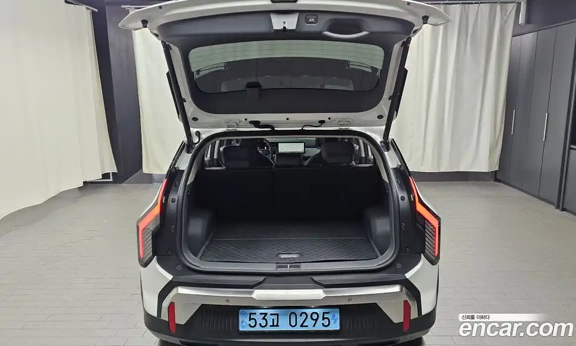 Kia EV3 2024 0.2 автомат (гидро), фото 26