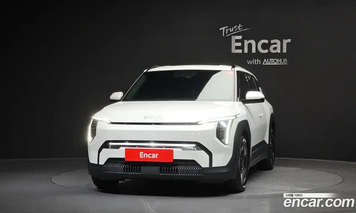 Kia EV3 2024 0.2 автомат (гидро), фото 3
