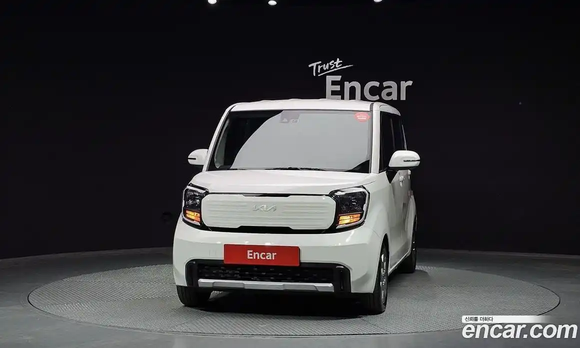 Kia Ray 2023 1.0 автомат (гидро), фото 3