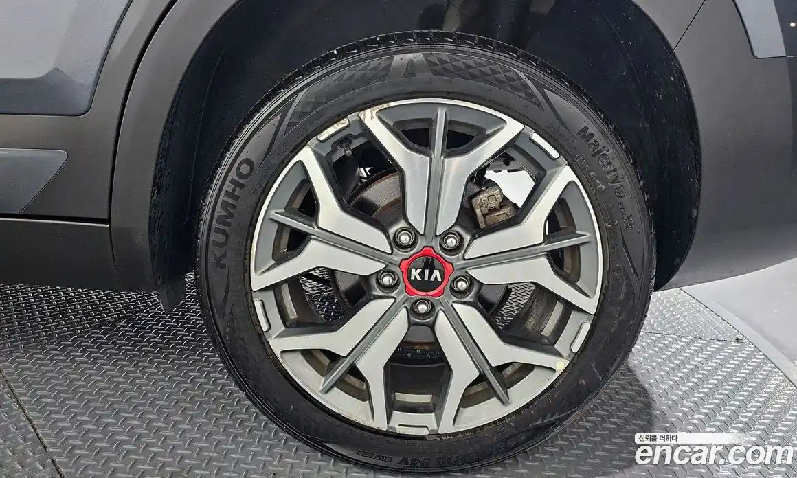 Kia Seltos 2020 1.6 автомат (гидро), фото 7