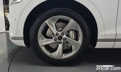 Genesis GV70 2024 2.5 гидро, миниатюра 4