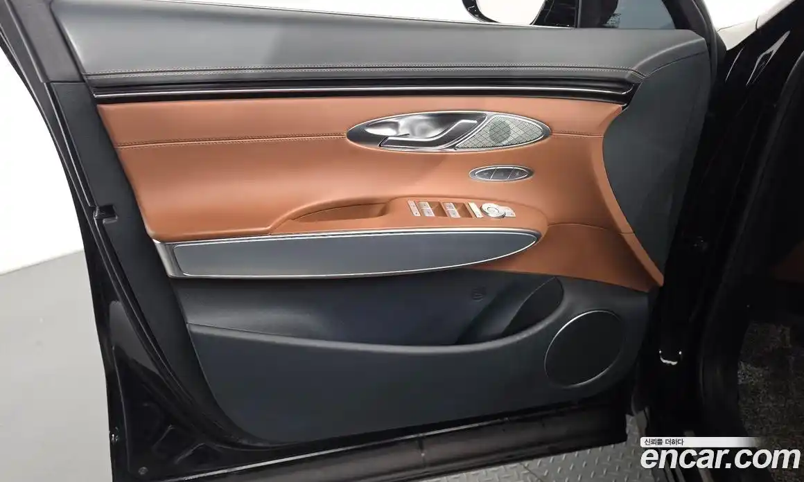 Genesis GV70 2021 2.5 гидро, фото 13