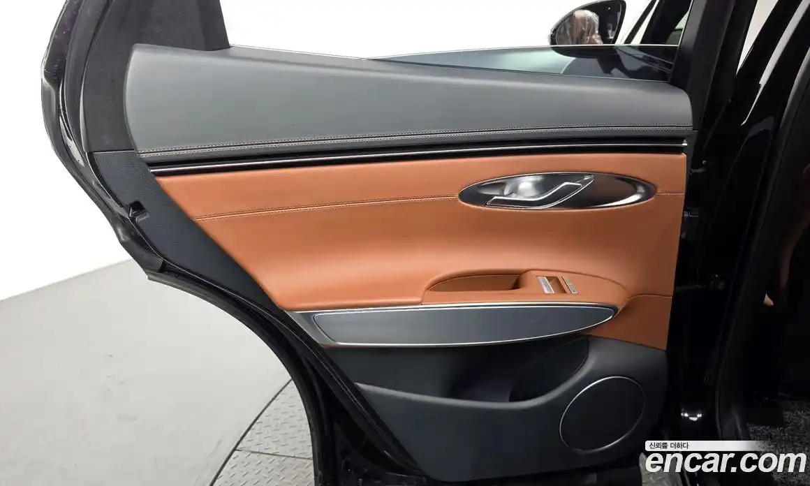 Genesis GV70 2021 2.5 гидро, фото 14