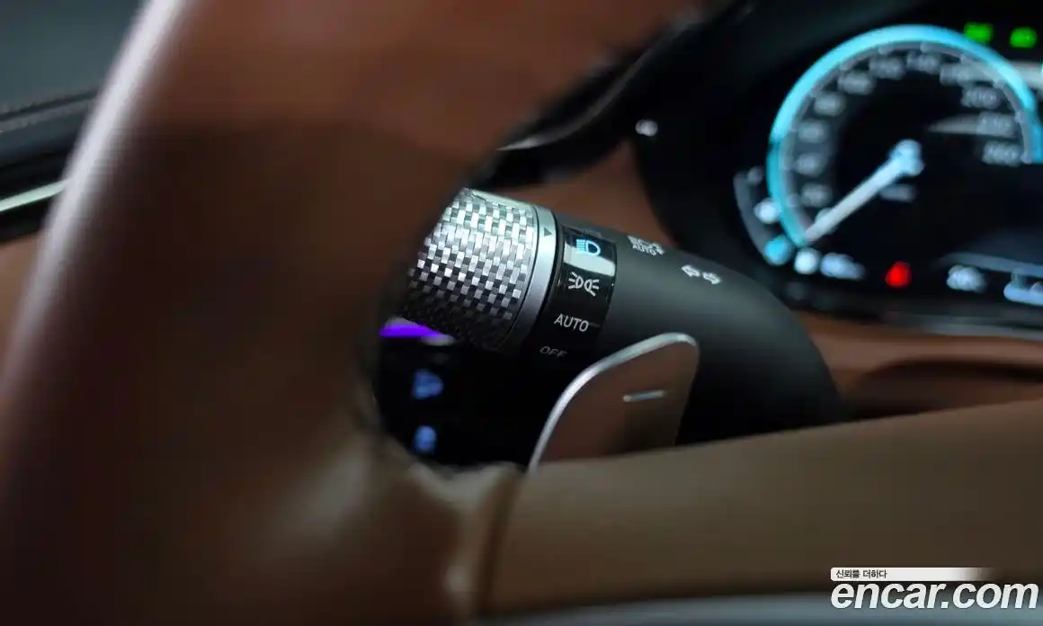 Genesis GV70 2021 2.5 гидро, фото 29