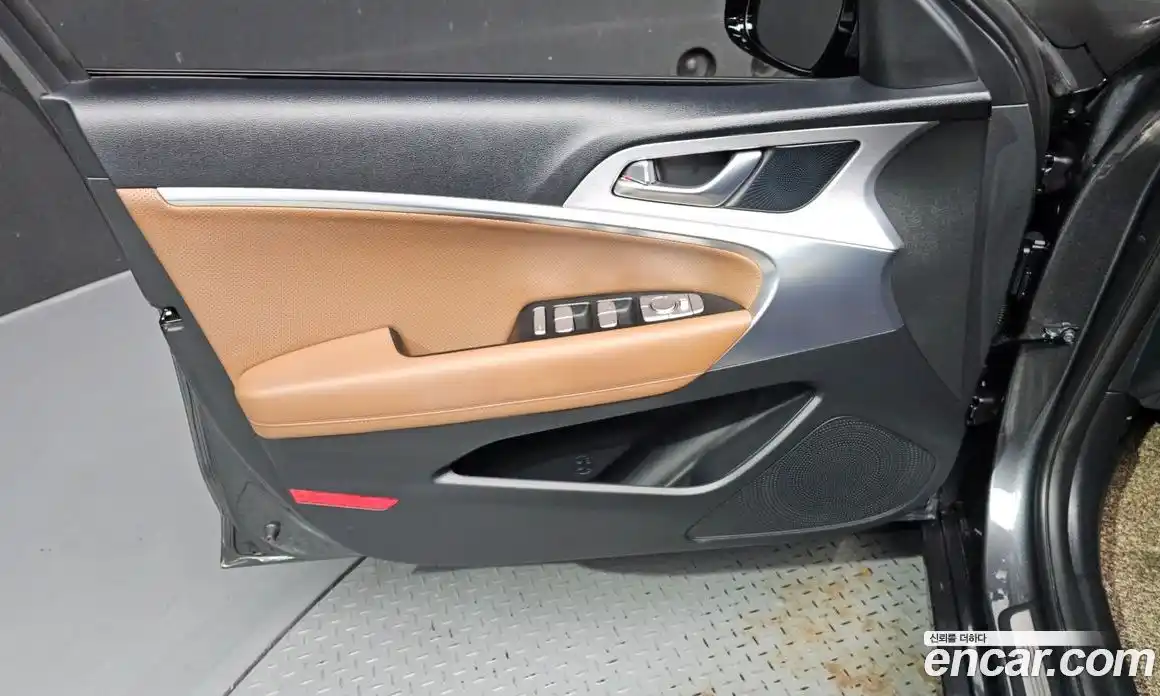 Genesis G70 2019 2.0 гидро, фото 14