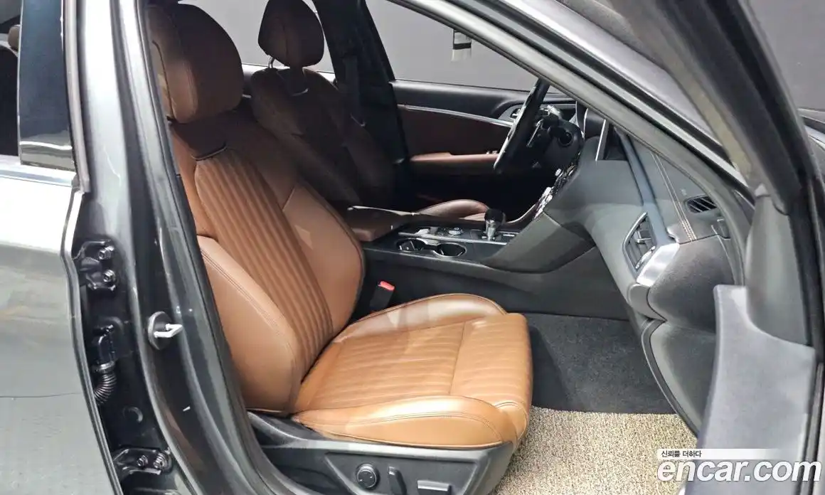 Genesis G70 2019 2.0 гидро, фото 17