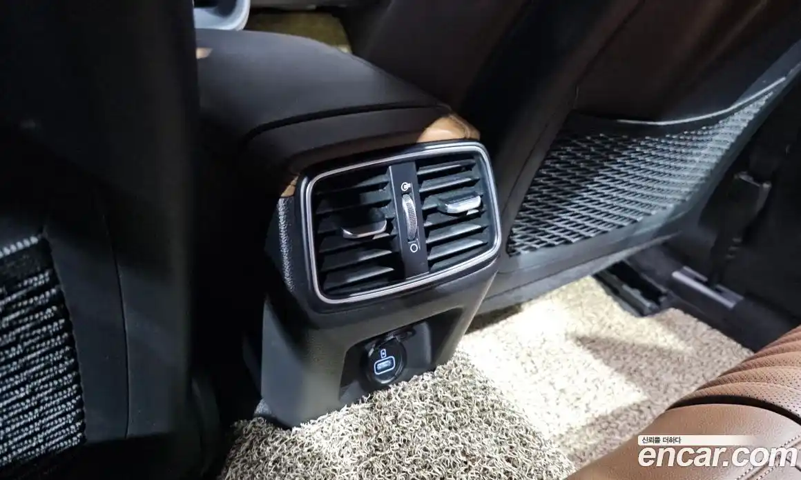 Genesis G70 2019 2.0 гидро, фото 31