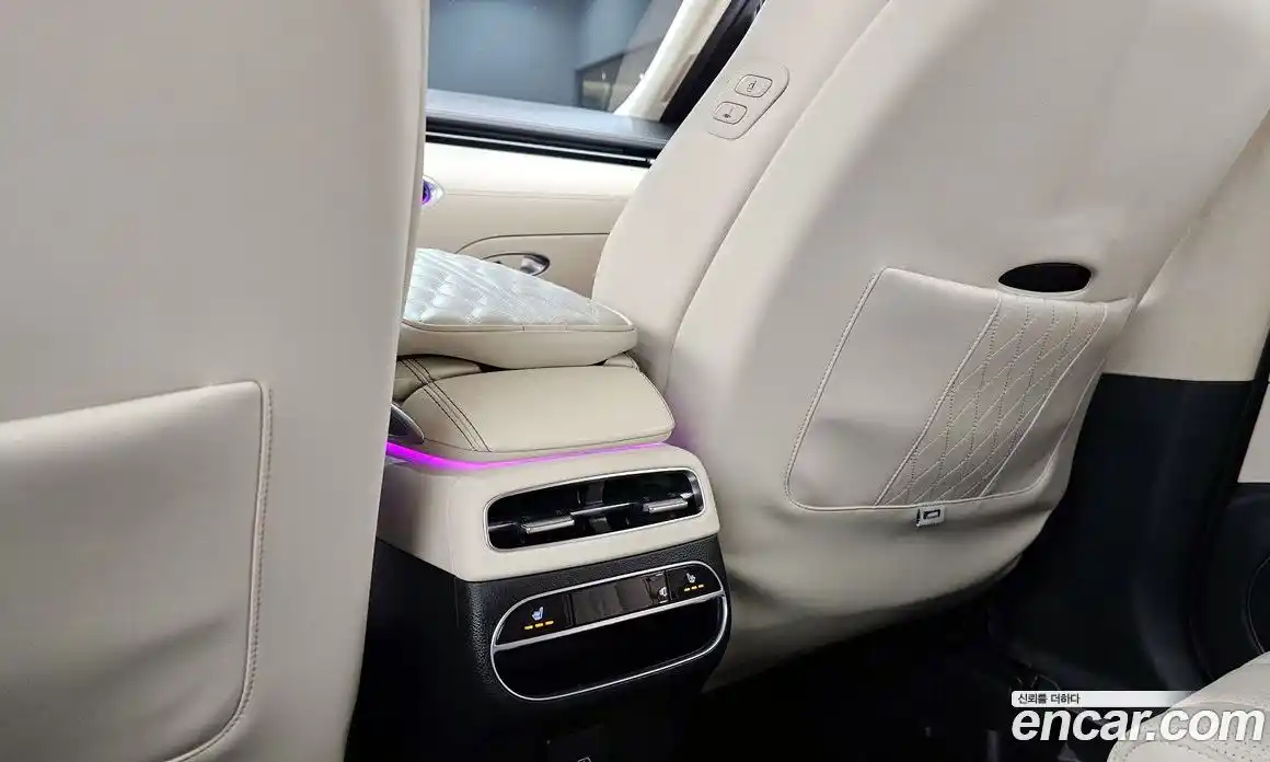 Genesis GV70 2022 2.5 гидро, фото 18