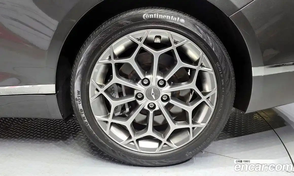 Genesis G80 2023 2.5 автомат (гидро), фото 7