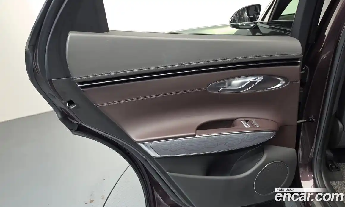 Genesis GV70 2021 2.5 гидро, фото 15