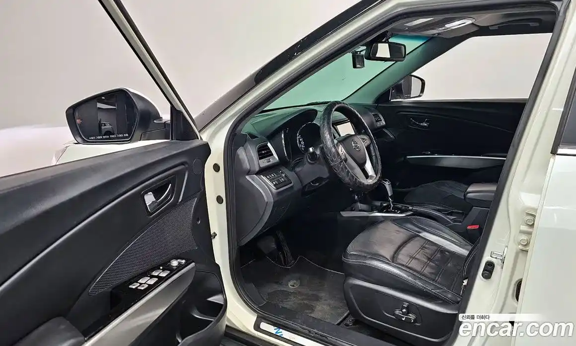 SsangYong TIBOLI 2015 1.6 автомат (гидро), фото 13