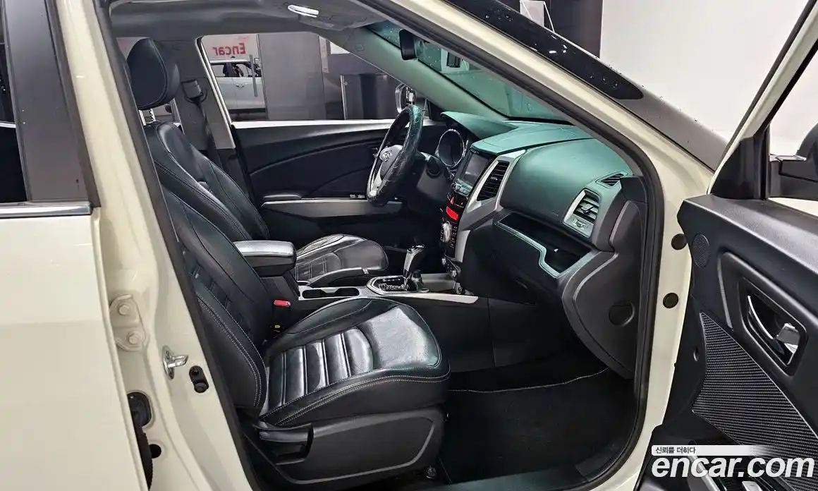 SsangYong TIBOLI 2015 1.6 автомат (гидро), фото 16